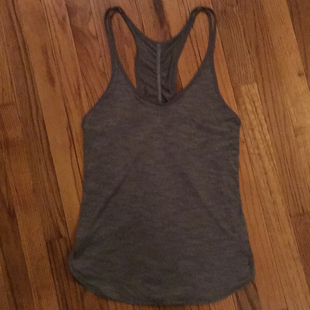 Lululemon light gray tank